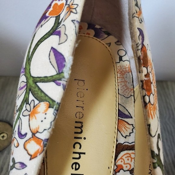 Pierre Michel floral heels size 38  (7.5-8) - Picture 6 of 8
